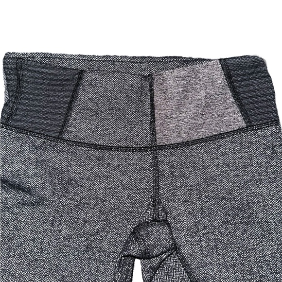 Lululemon Wunder Under Crop III - Picture 11 of 14